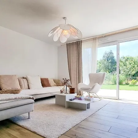 Apartment Le Petit Bonheur Avec Jardin - T3