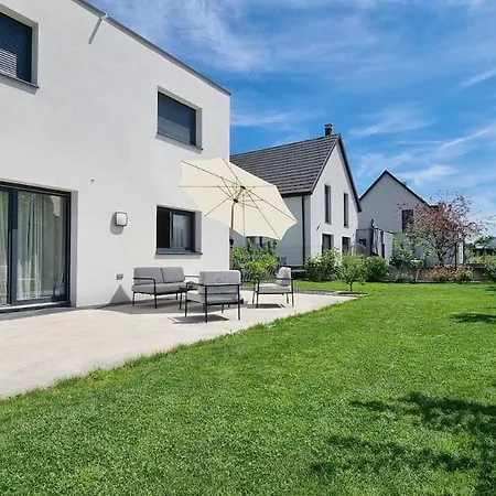 Le Petit Bonheur Avec Jardin - T3 Apartment *