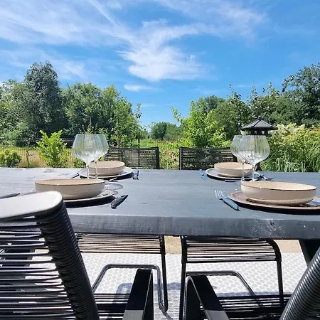 Le Petit Bonheur Avec Jardin - T3 *