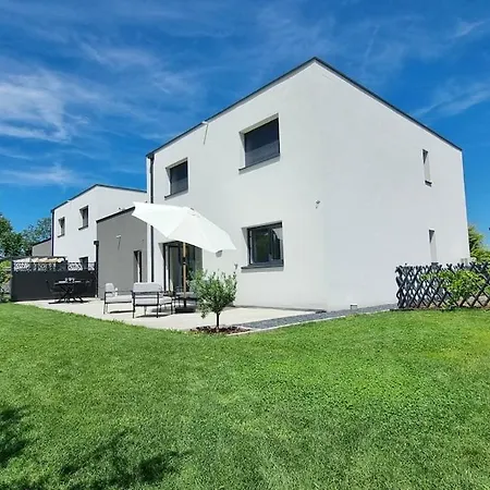 Apartment Le Petit Bonheur Avec Jardin - T3 *